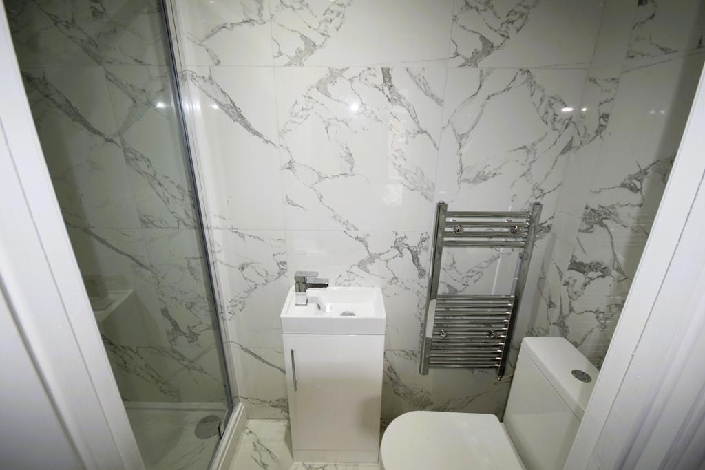 Room 4 En-suite
