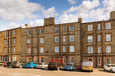 1 bedroom flat to rent, Restalrig Road South, Restalrig, Edinburgh, EH7