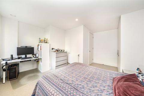 1 bedroom flat to rent, Moulding Lane, London, SE14