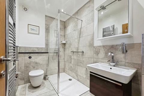 undefined, Chalkwell Avenue, Westcliff-On-Sea