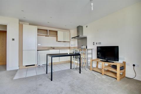 2 bedroom flat to rent, Gunwharf Quays, Portsmouth