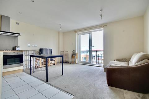 2 bedroom flat to rent, Gunwharf Quays, Portsmouth
