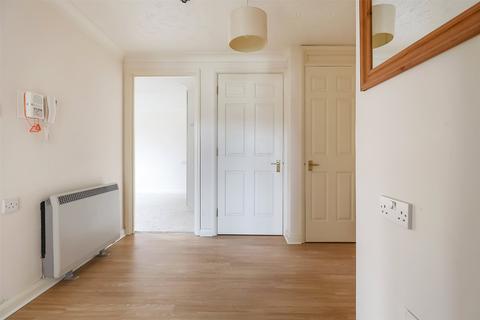 2 bedroom retirement property for sale, Reigate Hill, Reigate, Surrey, RH2