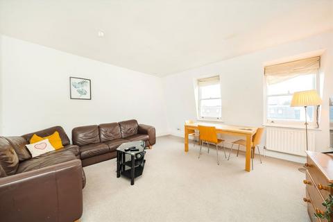 3 bedroom house to rent, Lysias Road, London SW12