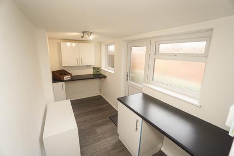 2 bedroom property to rent, Bateman Street, Horwich, Bolton, Lancashire, BL6
