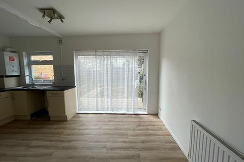 3 bedroom terraced house to rent, Ripley Road, Ilford, Essex, IG3