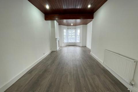 3 bedroom terraced house to rent, Ripley Road, Ilford, Essex, IG3
