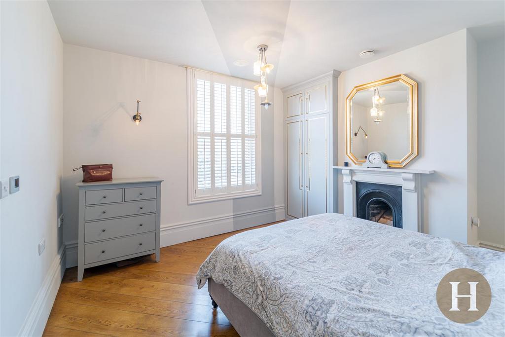 Hadleigh Estate Agents-46.jpg