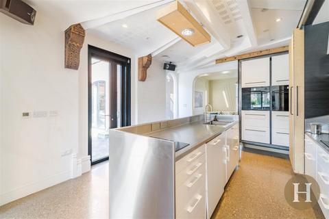5 bedroom end of terrace house for sale, St Johns Road, Harborne, Birmingham, B17