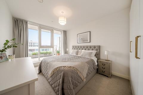 2 bedroom flat for sale, Queenstown Road, London, SW11