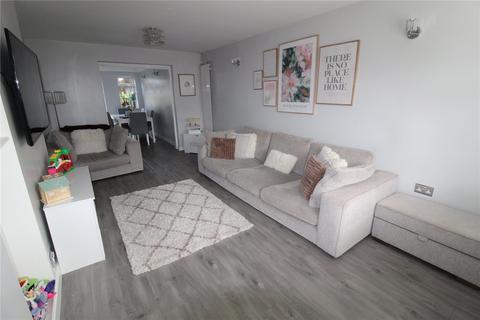 4 bedroom semi-detached house for sale, Eastwoodbury Crescent, Southend-on-Sea, Essex, SS2