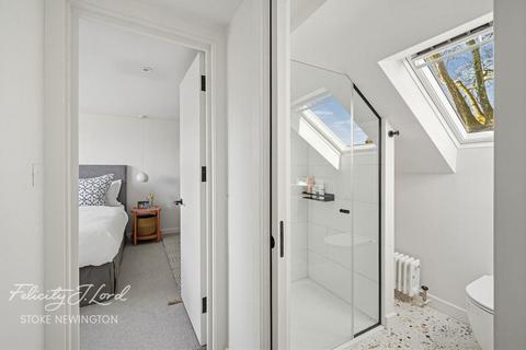 4 bedroom terraced house for sale, Green Lanes, London N4