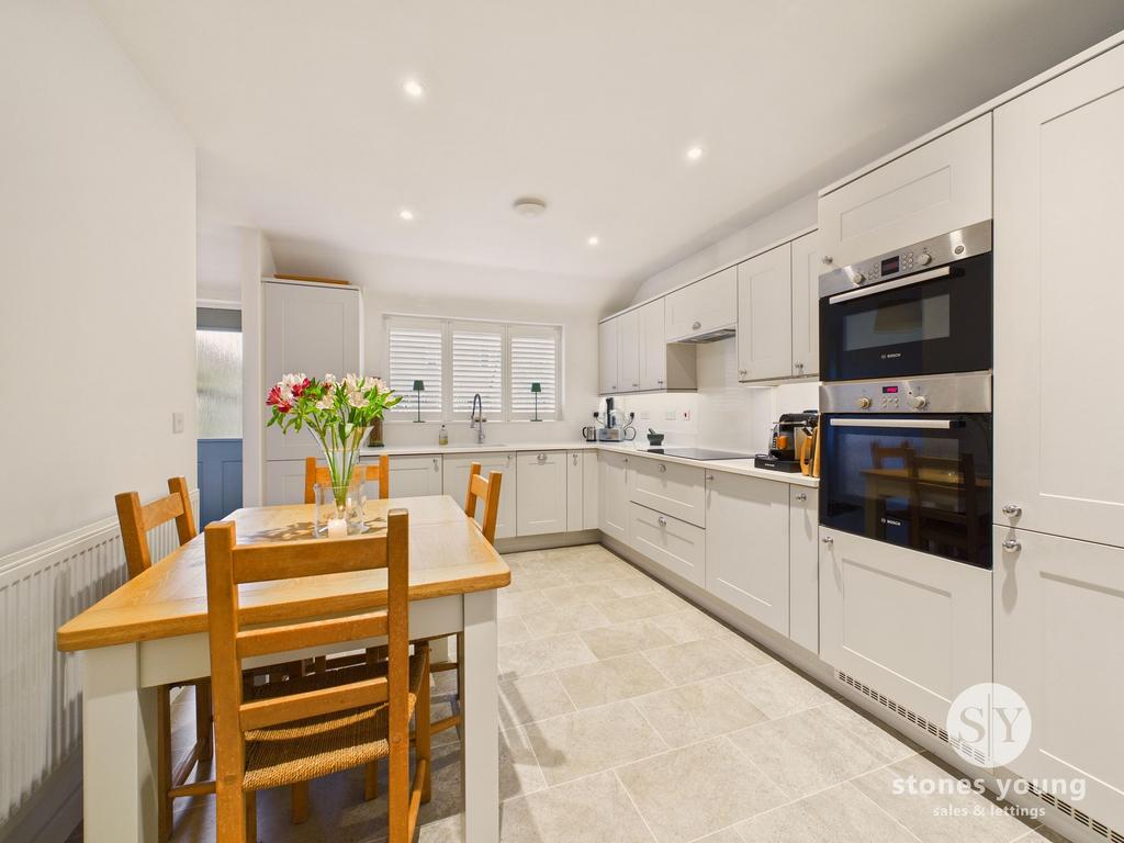 Open Dining Kitchen