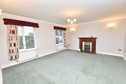 3 bedroom detached bungalow for sale, Heatherdale Close, Scartho, Grimsby DN33