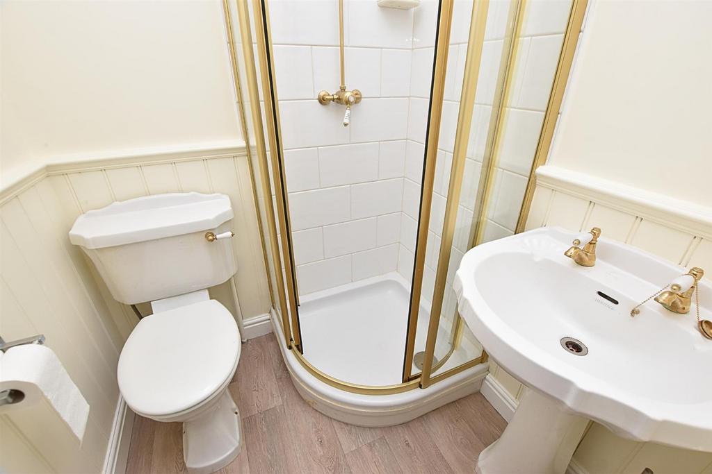 En suite shower room