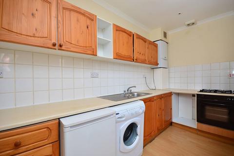 2 bedroom flat to rent, Electric Avenue, Brixton, London, SW9
