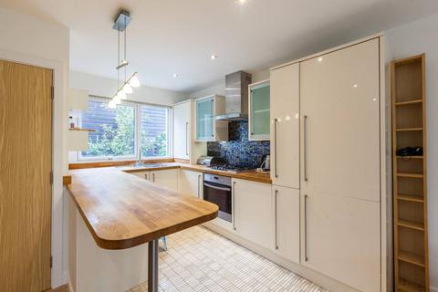 3 bedroom house to rent, Rush Common Mews, Streatham Hill, London, SW2