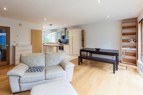 3 bedroom house to rent, Rush Common Mews, Streatham Hill, London, SW2