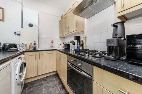 1 bedroom flat to rent, Lingfield Avenue, Kingston Upon Thames KT1