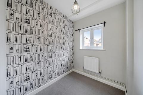 2 bedroom end of terrace house to rent, Trafalgar Close, Surrey Quays, SE16