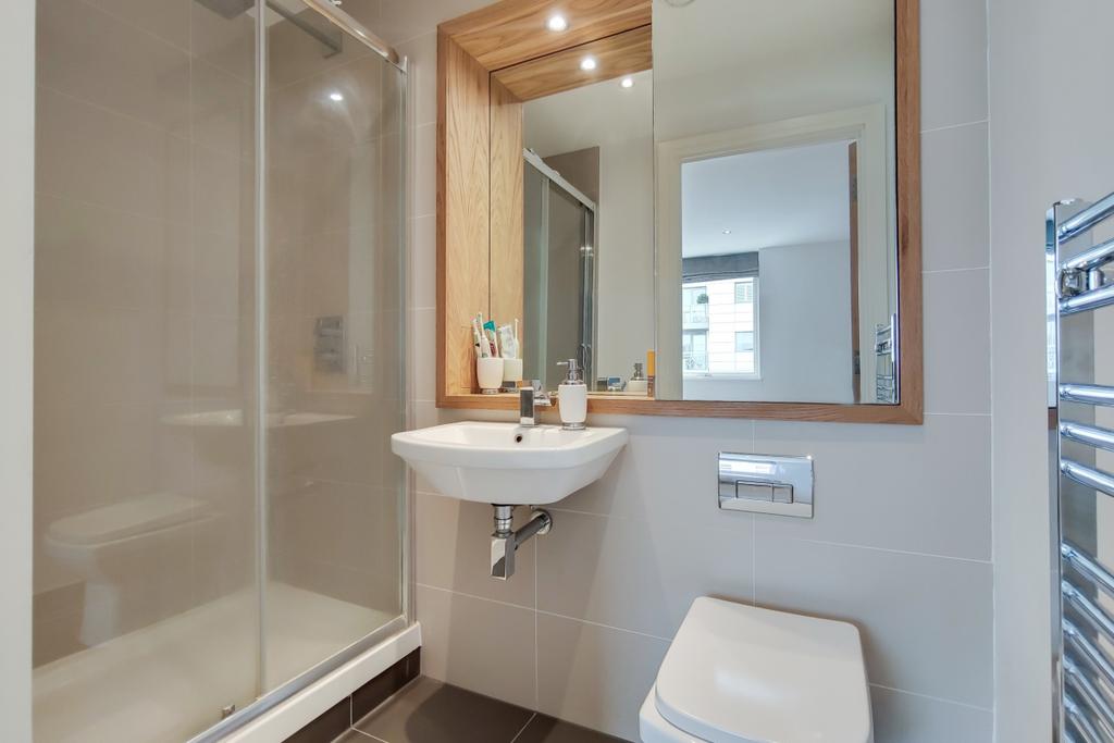 4 Master Ensuite-0