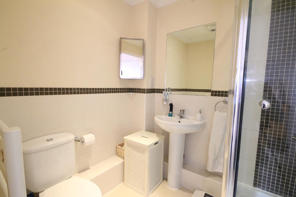 En suite.jpg