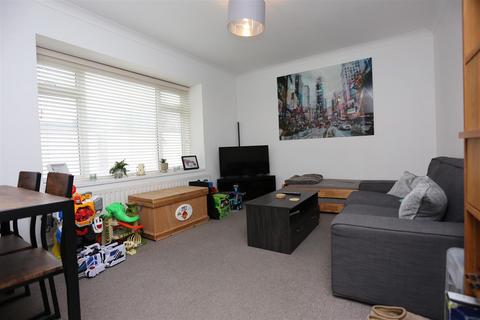 1 bedroom flat to rent, Langdale Court,  Kingsway, Hove