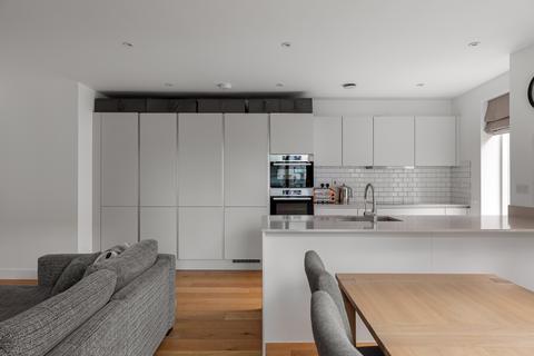 2 bedroom apartment for sale, Golden Anchor House, Latimer Square Greenwich SE10