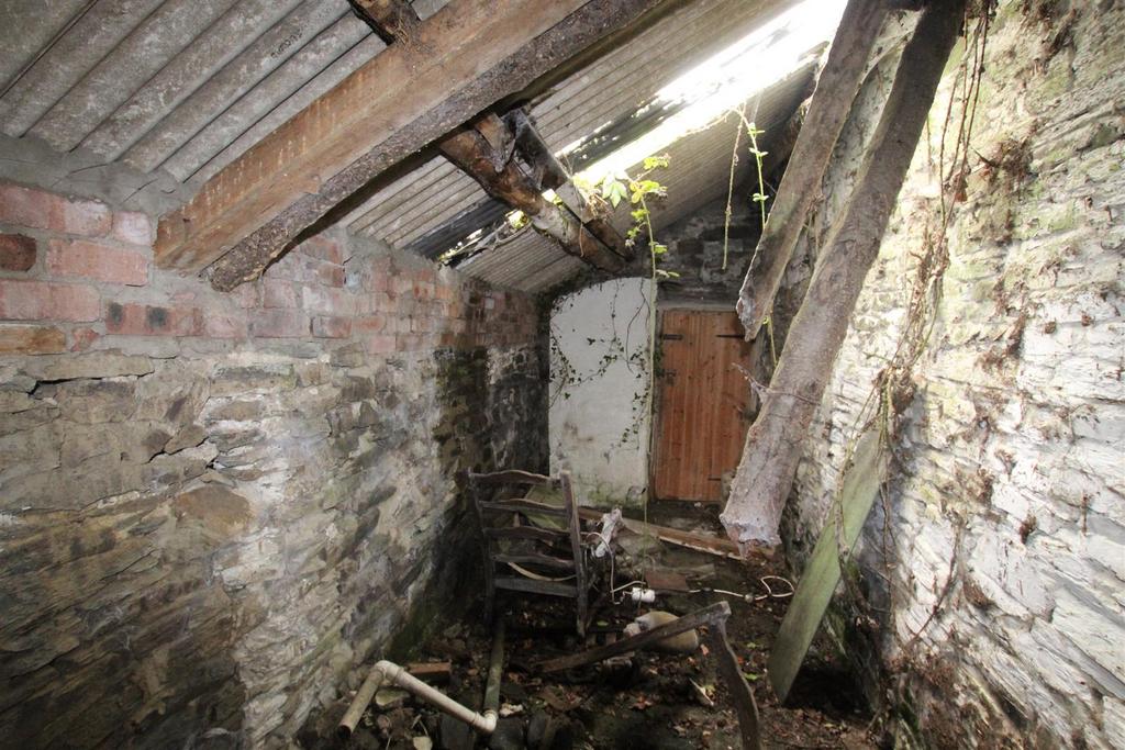 Room 4.JPG