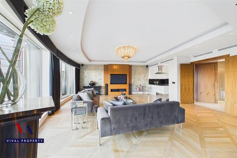 2 bedroom apartment to rent, Queenstown Road, London SW11