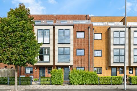 5 bedroom terraced house for sale, Langdon Road, SWANSEA