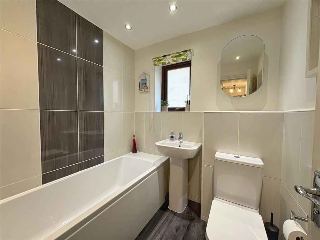 Main Bathroom