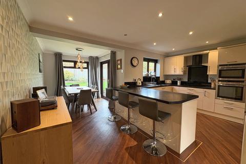 4 bedroom detached house for sale, Rushbed Drive, Rawtenstall, Rossendale, BB4
