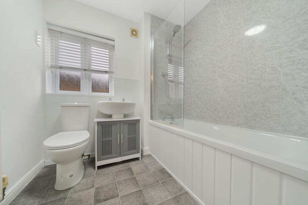 Premier Way - Bathroom