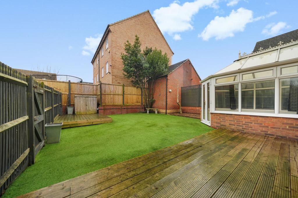 Premier Way - Garden