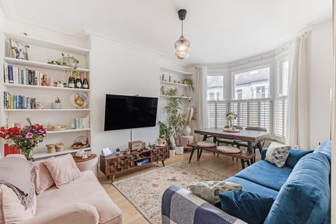 2 bedroom flat for sale, Mirabel Road, London