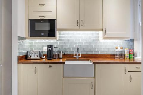 2 bedroom flat for sale, Mirabel Road, London