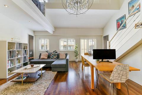 1 bedroom flat to rent, Carronade House, 121 Wapping High Street, London, E1W.