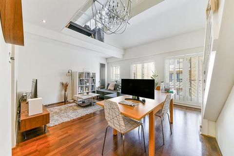 1 bedroom flat to rent, Carronade House, 121 Wapping High Street, London, E1W.