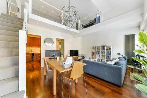 1 bedroom flat to rent, Carronade House, 121 Wapping High Street, London, E1W.