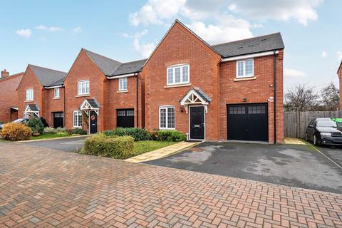 3 bedroom detached house for sale, Chedworth Close, Stratford-Upon-Avon CV37