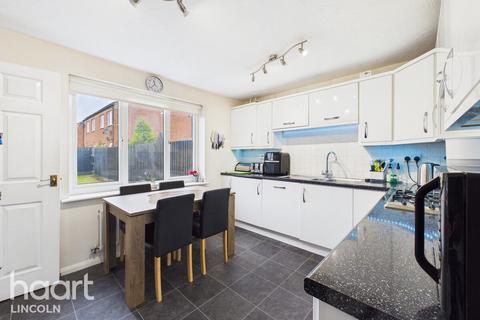 3 bedroom terraced house for sale, Tennyson Walk, Cherry Willingham