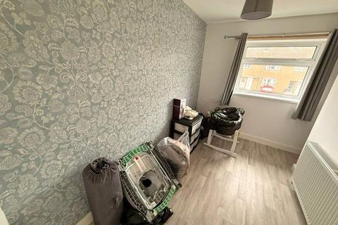 4 bedroom end of terrace house for sale, Doverdale Avenue, Kidderminster, Worcestershire, DY10