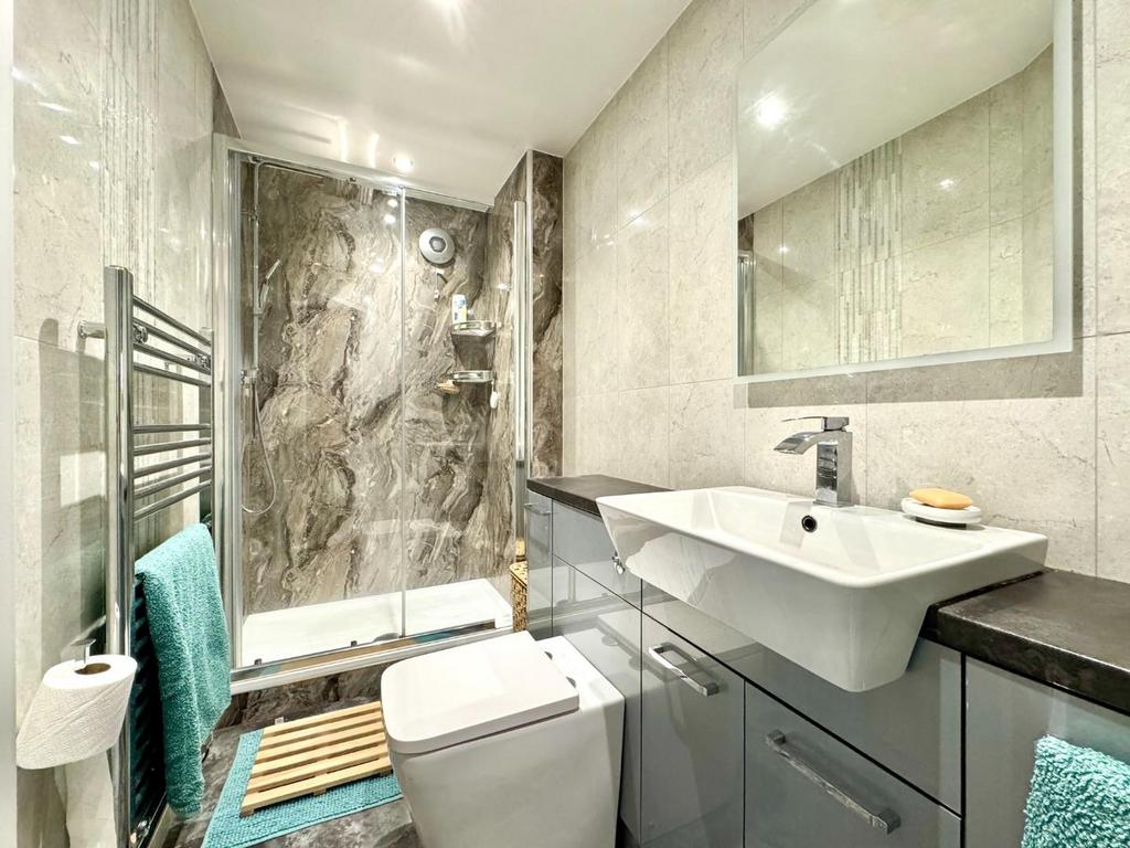 Ensuite