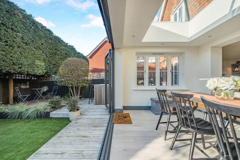 3 bedroom terraced house for sale, Coppice Place, Godalming GU8