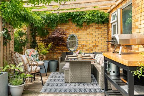 undefined, Kingsway, Ware SG12
