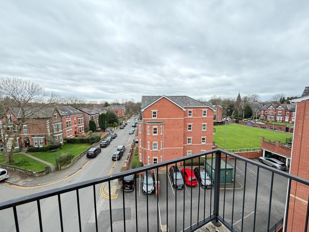 Apartment in Manchester, Chorlton-cum-Hardy - View 3