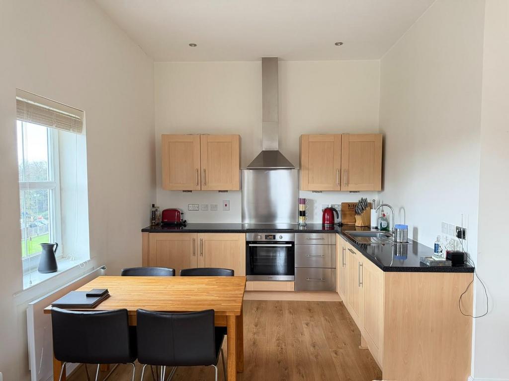 Apartment in Manchester, Chorlton-cum-Hardy - More