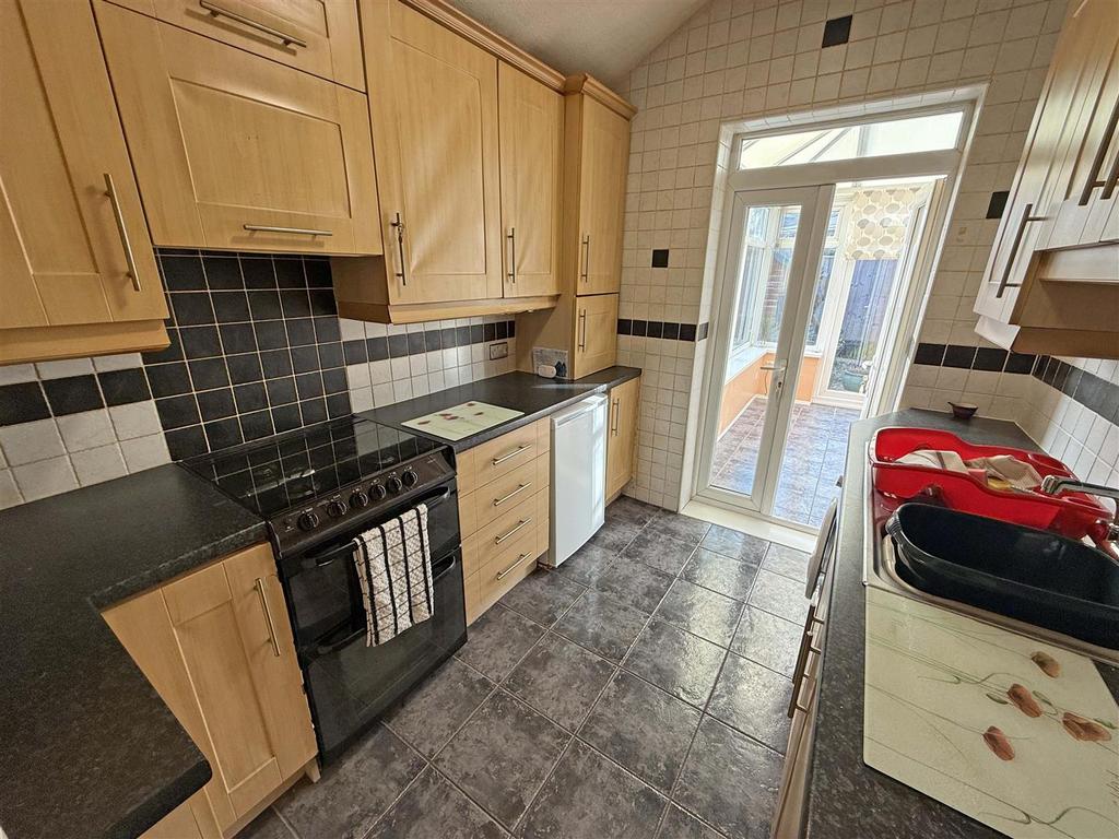 Kitchen A1.jpg