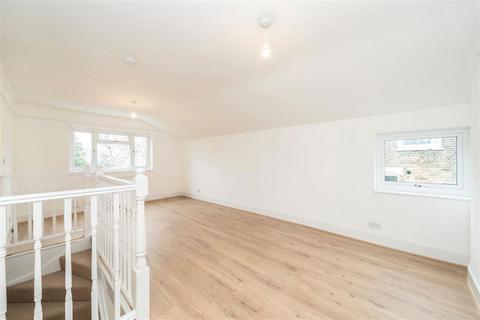 2 bedroom flat for sale, Jerningham Road, London SE14